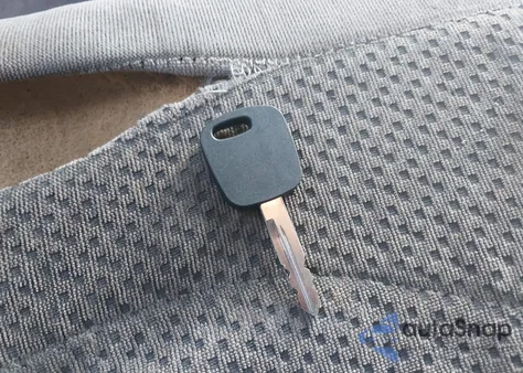 1999 Ford F-150 Lariat/Xl/Xlt from USA, damaged, VIN 1FTRX18L5XNC07505